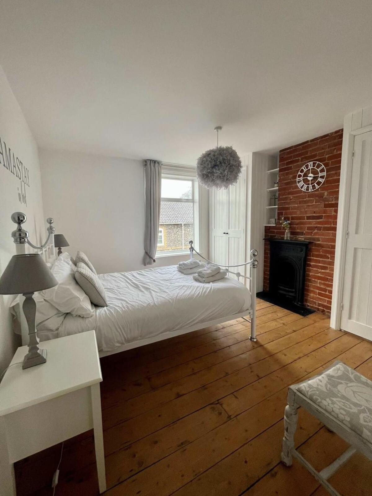 Cosy 2 Bedroom Victorian Townhouse In The Town Centre Bury St. Edmunds Exterior foto